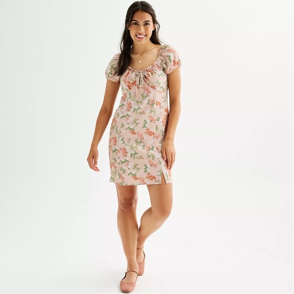 Pink Republic Dresses & Skirts - Pink Republic Pink Floral Dress with Puff Cap Sleeves